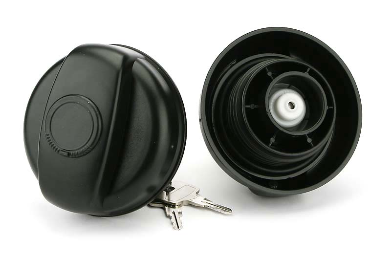 locking fuel cap for agricultural tractor
